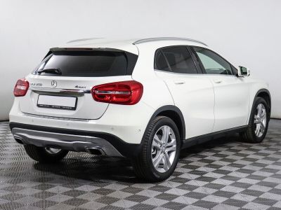 Mercedes-Benz GLA, 2.0 л, РКПП, 2016 фото 6