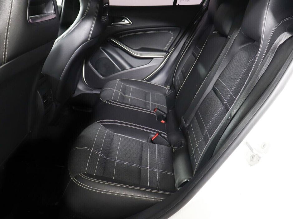Mercedes-Benz GLA, 2.0 л, Робот, 2016 фото 1