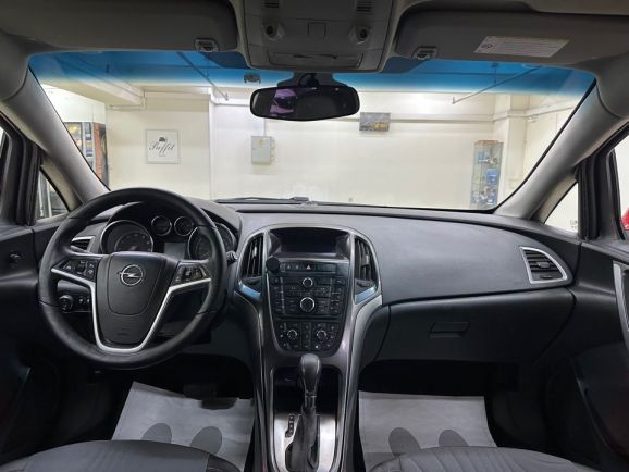 Opel Astra Cosmo, 1.6 л, АТ, 2013 фото 13