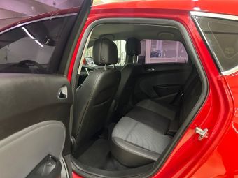 Opel Astra Cosmo, 1.6 л, АКПП, 2013 фото 1