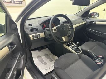 Opel Astra, 1.3 л, МКПП, 2008 фото 11