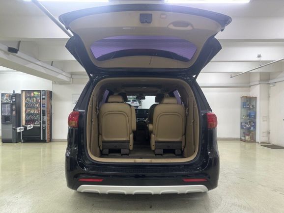 Kia Carnival, 2.2 л, АТ, 2017 фото 9
