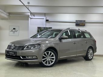 Volkswagen Passat Highline, 1.8 л, Робот, 2012 фото 3