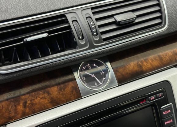 Volkswagen Passat Highline, 1.8 л, Робот, 2012 фото 16