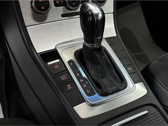 Volkswagen Passat Highline, 1.8 л, Робот, 2012 фото 17