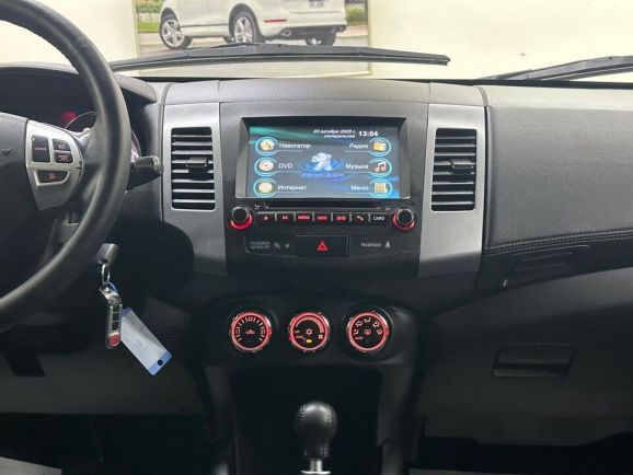 Peugeot 4007, 2.2 л, Робот, 2010 фото 13