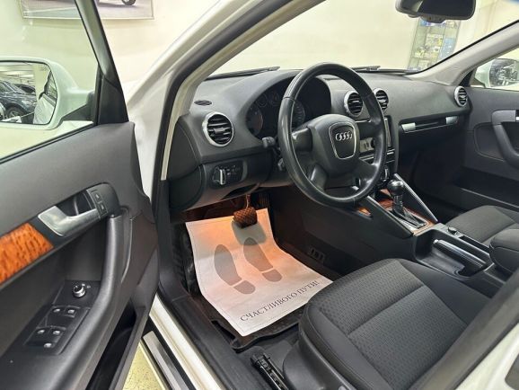 Audi A3, 1.2 л, Робот, 2012 фото 11