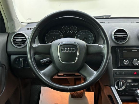 Audi A3, 1.2 л, Робот, 2012 фото 12