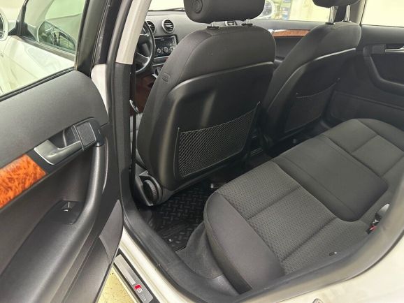 Audi A3, 1.2 л, Робот, 2012 фото 1