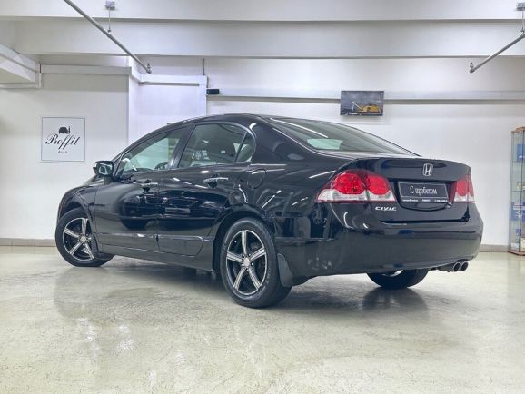 Honda Civic, 1.8 л, АТ, 2010 фото 6