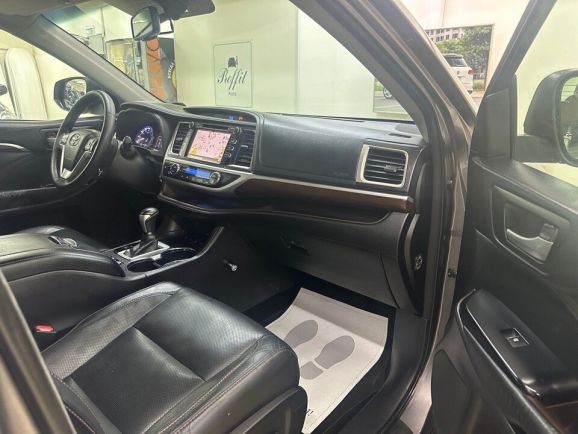 Toyota Highlander Люкс, 3.5 л, АТ, 2014 фото 21