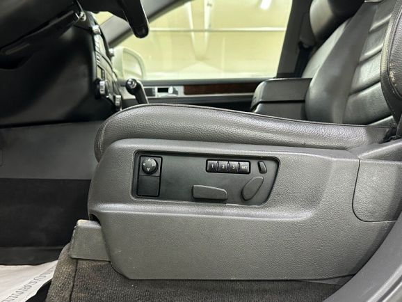 Volkswagen Touareg V6 3.0TDI, 3.0 л, АТ, 2009 фото 10