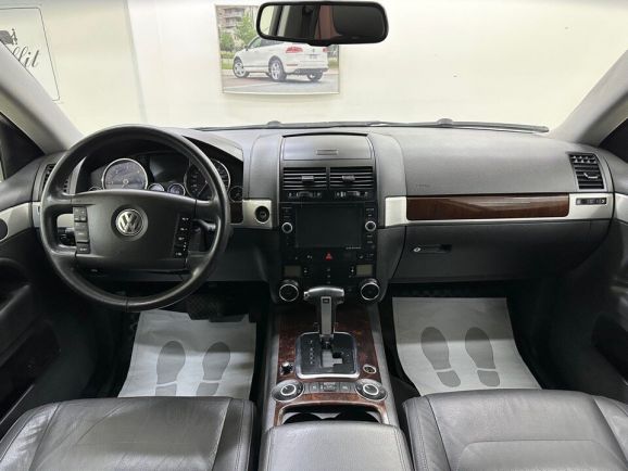 Volkswagen Touareg V6 3.0TDI, 3.0 л, АТ, 2009 фото 11