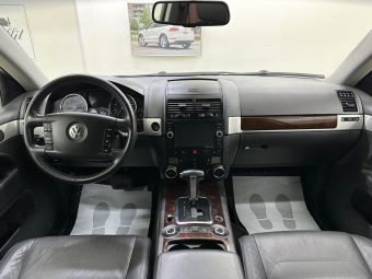 Volkswagen Touareg V6 3.0TDI, 3.0 л, АКПП, 2009 фото 11