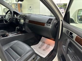 Volkswagen Touareg V6 3.0TDI, 3.0 л, АКПП, 2009 фото 16