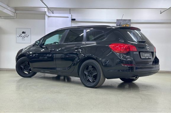 Opel Astra Enjoy, 1.4 л, АТ, 2012 фото 6