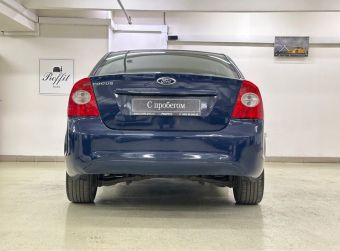 Ford Focus, 1.6 л, МКПП, 2010 фото 7