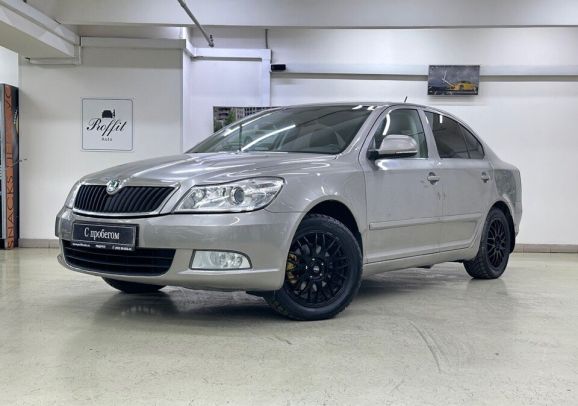Skoda Octavia, 1.8 л, АТ, 2012 фото 3