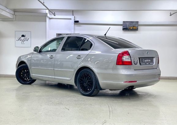 Skoda Octavia, 1.8 л, АТ, 2012 фото 6