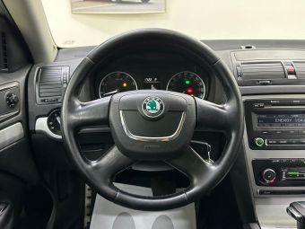 Skoda Octavia, 1.8 л, АКПП, 2012 фото 11