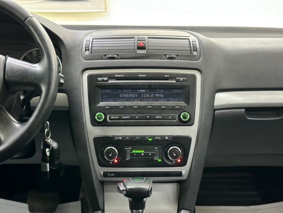 Skoda Octavia, 1.8 л, АТ, 2012 фото 12