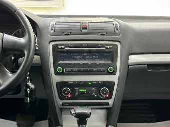 Skoda Octavia, 1.8 л, АКПП, 2012 фото 12