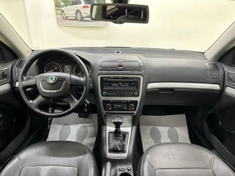 Skoda Octavia, 1.8 л, АКПП, 2012 фото 13