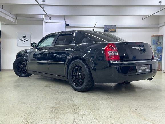 Chrysler 300C, 2.7 л, АТ, 2008 фото 6