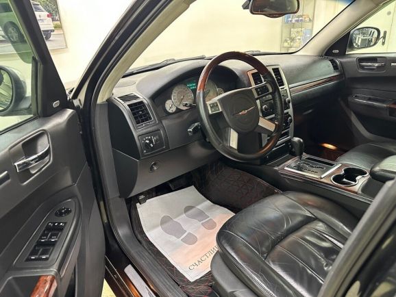 Chrysler 300C, 2.7 л, АТ, 2008 фото 11