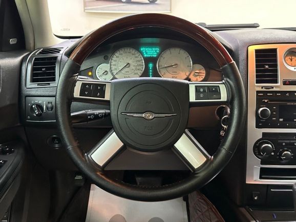 Chrysler 300C, 2.7 л, АТ, 2008 фото 13