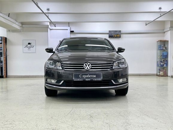 Volkswagen Passat Style, 1.8 л, Робот, 2012 фото 4