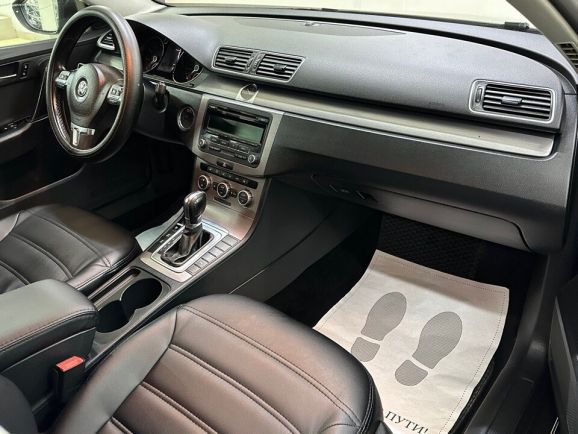 Volkswagen Passat Style, 1.8 л, Робот, 2012 фото 12