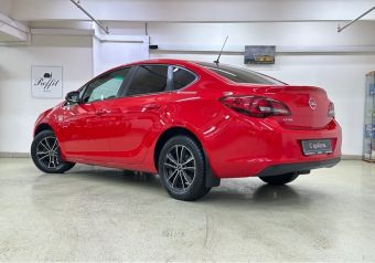 Opel Astra Enjoy, 1.6 л, АКПП, 2013 фото 6