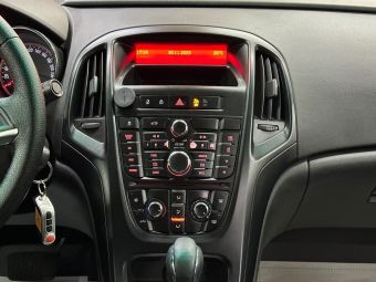 Opel Astra Enjoy, 1.6 л, АКПП, 2013 фото 13