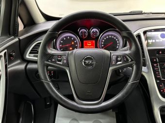 Opel Astra, 1.6 л, МКПП, 2012 фото 12