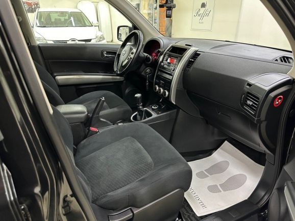Nissan X-Trail SE Mid, 2.0 л, МТ, 2011 фото 12