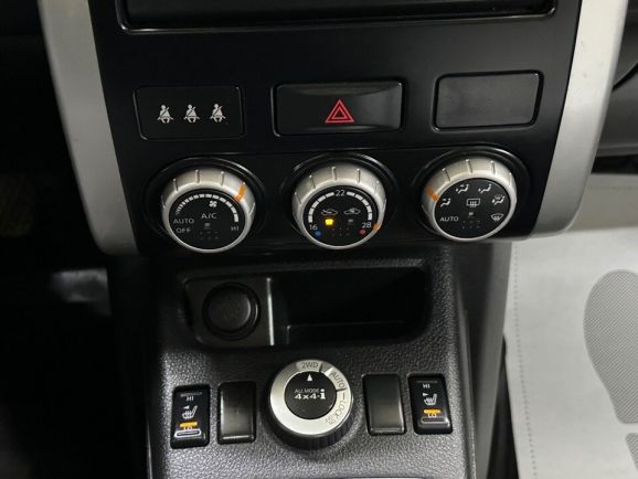 Nissan X-Trail SE Mid, 2.0 л, МТ, 2011 фото 15