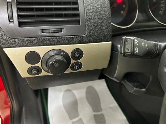 Opel Astra, 1.6 л, Робот, 2008 фото 11