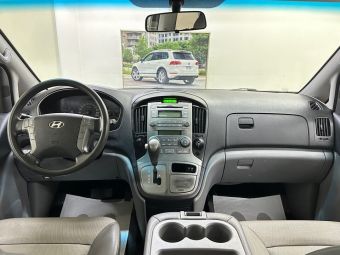 Hyundai Grand Starex, 2.5 л, АКПП, 2008 фото 11