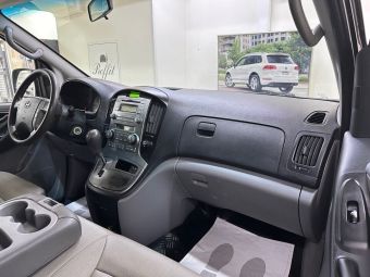 Hyundai Grand Starex, 2.5 л, АКПП, 2008 фото 12