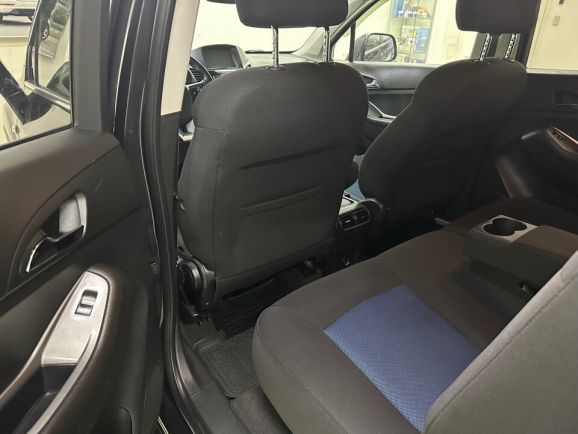 Chevrolet Orlando LTZ, 1.8 л, АТ, 2012 фото 10