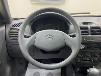 Hyundai Accent, 1.5 л, АКПП, 2005 фото 2