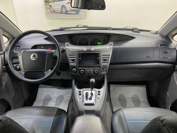 SsangYong Stavic, 2.0 л, АТ, 2013 фото 12