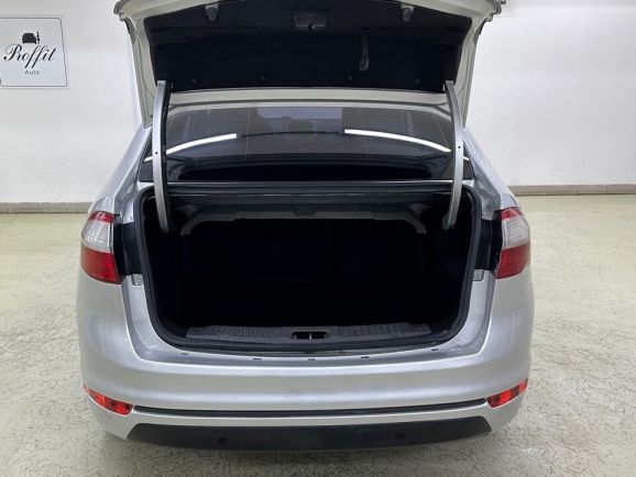 Ford Fiesta, 1.6 л, Робот, 2015 фото 9