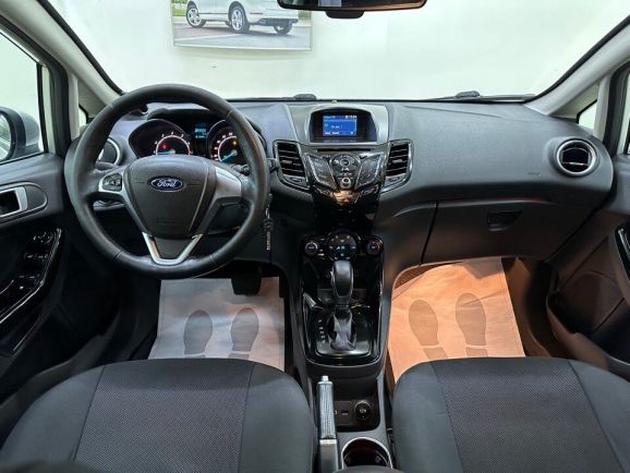 Ford Fiesta, 1.6 л, Робот, 2015 фото 12