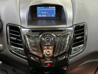 Ford Fiesta, 1.6 л, РКПП, 2015 фото 13