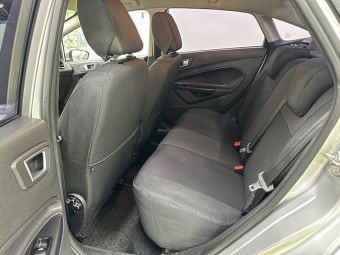 Ford Fiesta, 1.6 л, РКПП, 2015 фото 2