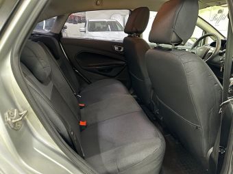Ford Fiesta, 1.6 л, РКПП, 2015 фото 1