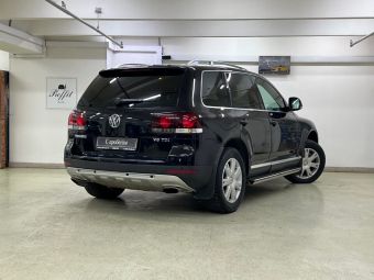 Volkswagen Touareg, 3.0 л, АТ, 2010 фото 8