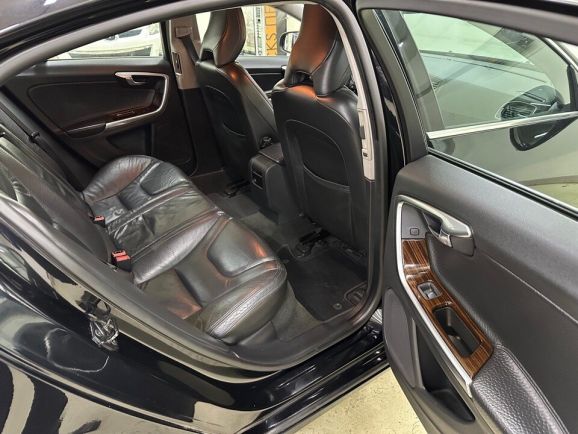 Volvo S60, 1.6 л, АТ, 2011 фото 2